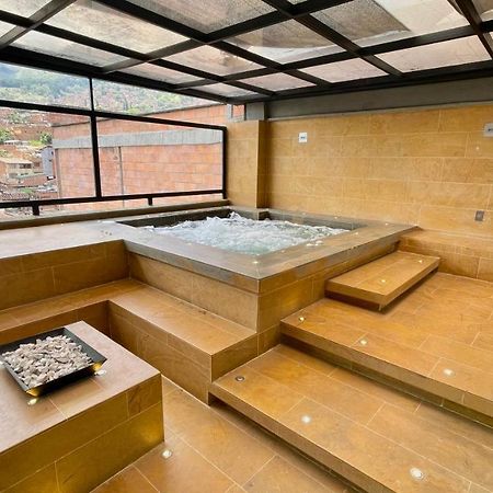 Edificio Helena Apartment Medellin Bagian luar foto