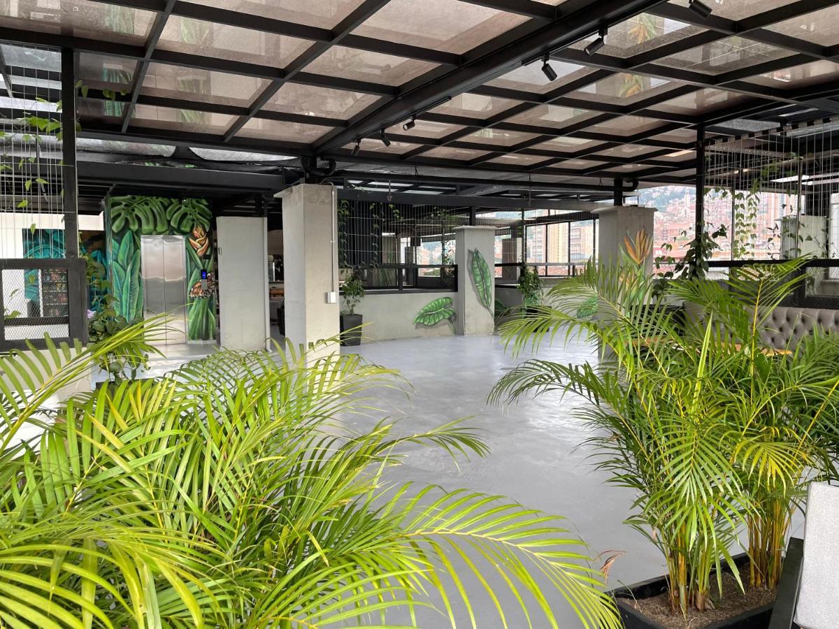 Edificio Helena Apartment Medellin Bagian luar foto